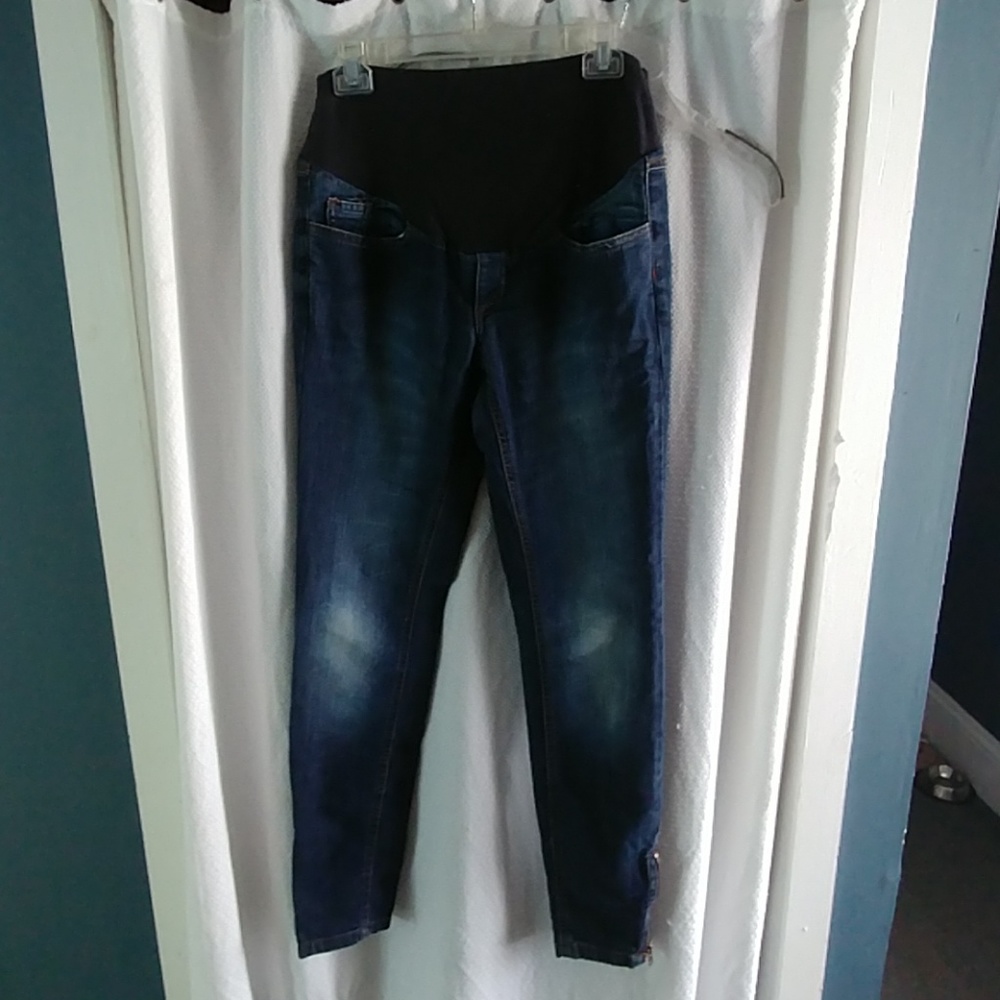 Straight Leg maternity jeans